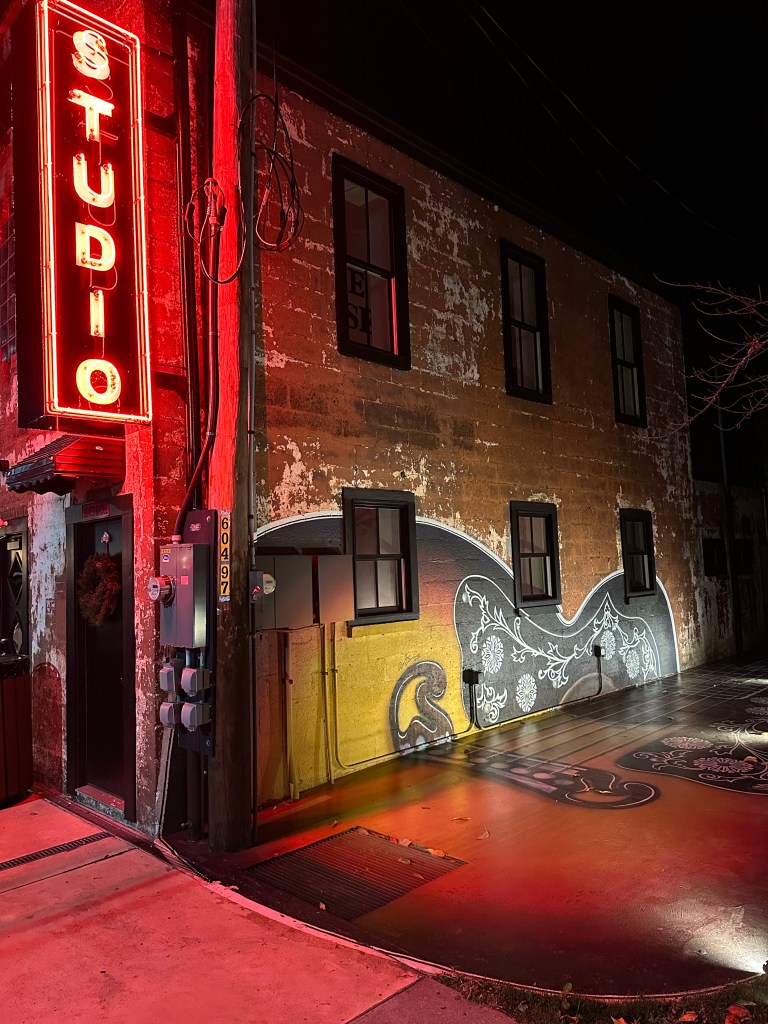 Studio Dunlap in downtown Dunlap, Tennessee. Picture by Happy Vegan Campers.