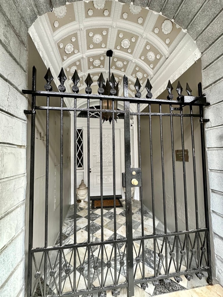 LaLaurie Mansion in New Orleans, Louisiana. Picture by Happy Vegan Campers.