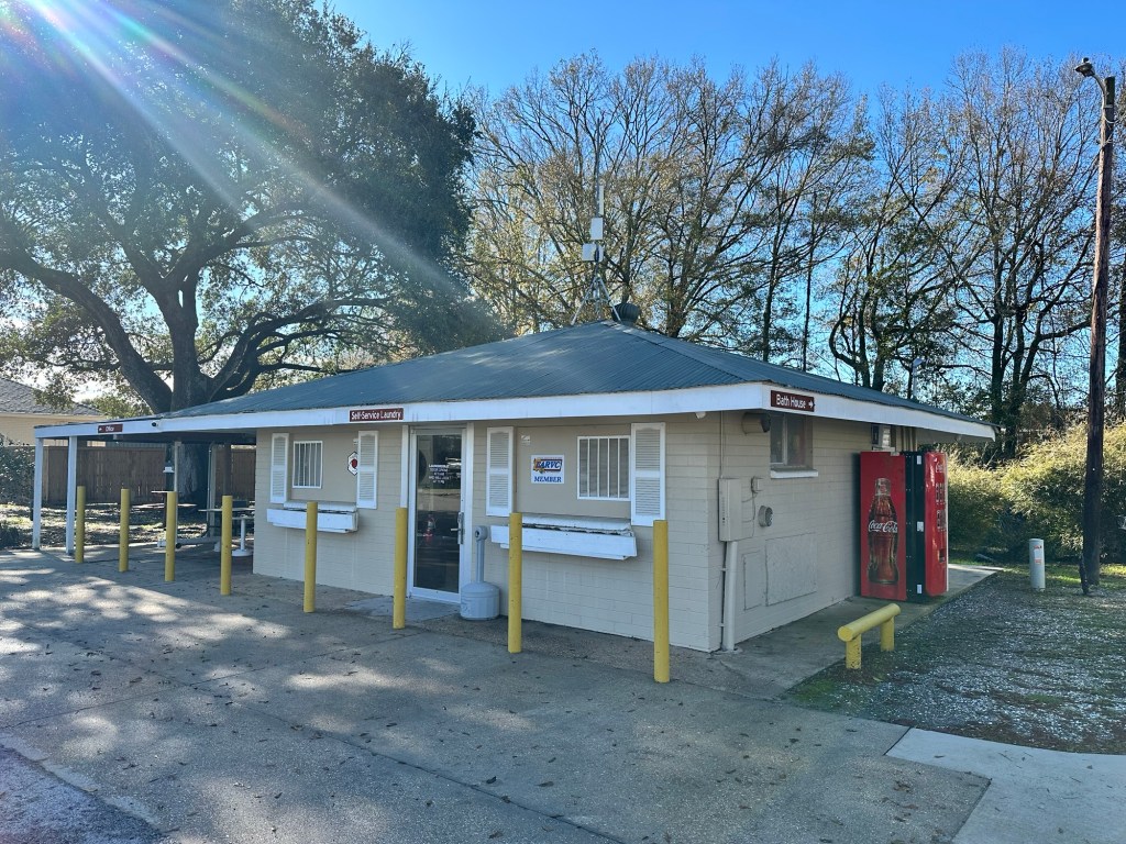 Bath House and Laundry at Maxie’s Campground in Broussard, Louisiana. Picture by Happy Vegan Campers.
