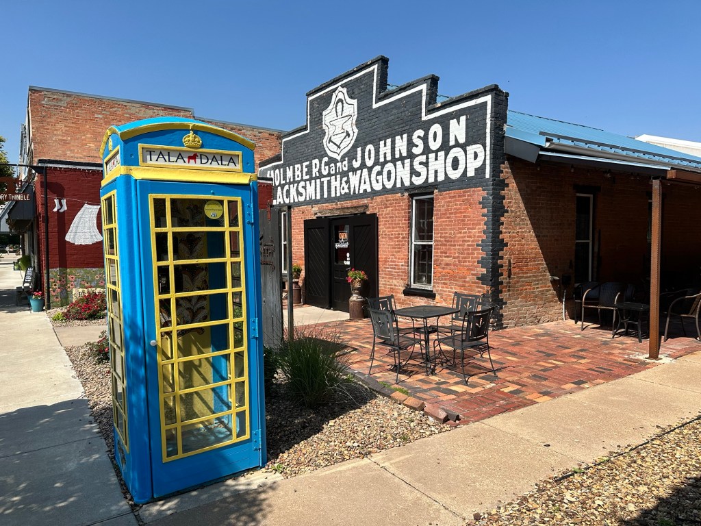 Happy Vegan Campers Phone of the Wind in Lindsborg Kansas