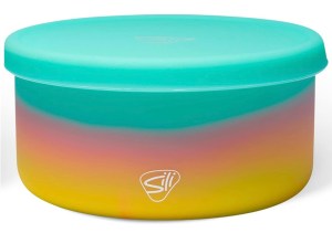 Happy Vegan Campers recommends Silipint 30 oz lidded bowls