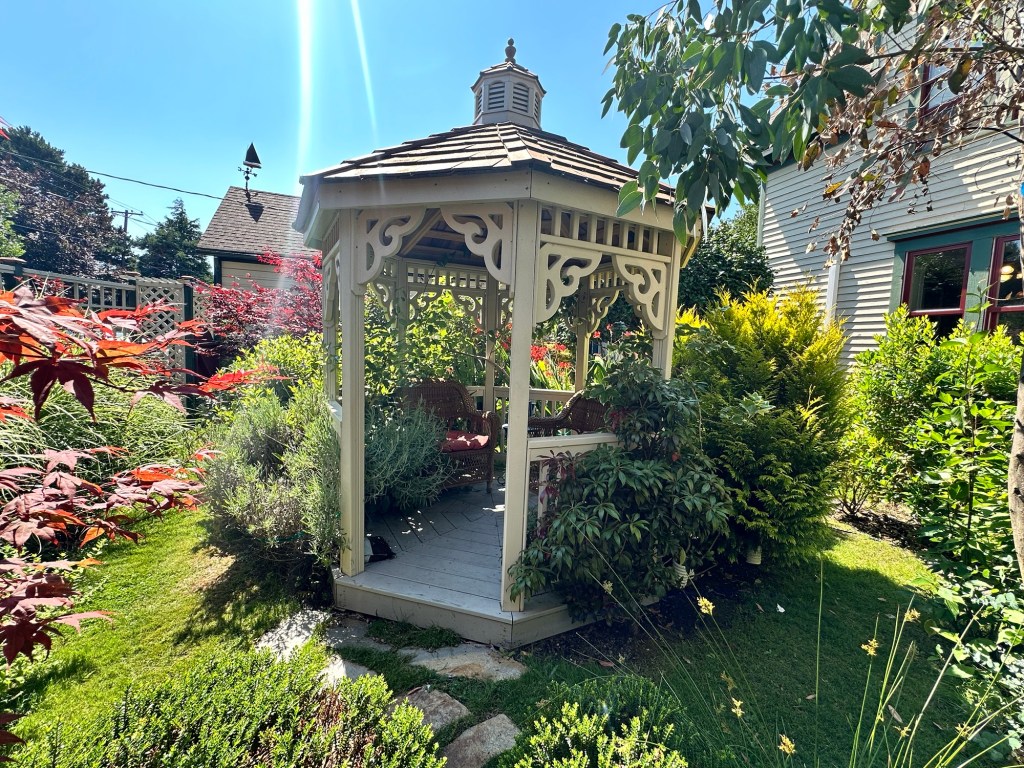 Private garden in Port Townsend, Washington by Happy Vegan Campers