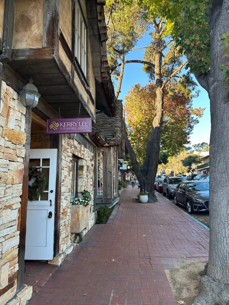 Street in Carmel-by-the-Sea, California. Picture by Happy Vegan Campers.