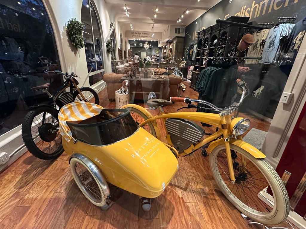Bike with sidecar in Carmel-by-the-Sea, California. Picture by Happy Vegan Campers.