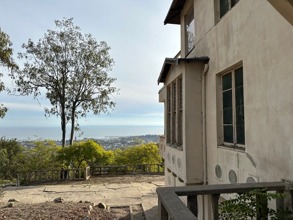 House and view at Franceschi Park in Santa Barbara, California. Picture by Happy Vegan Campers.