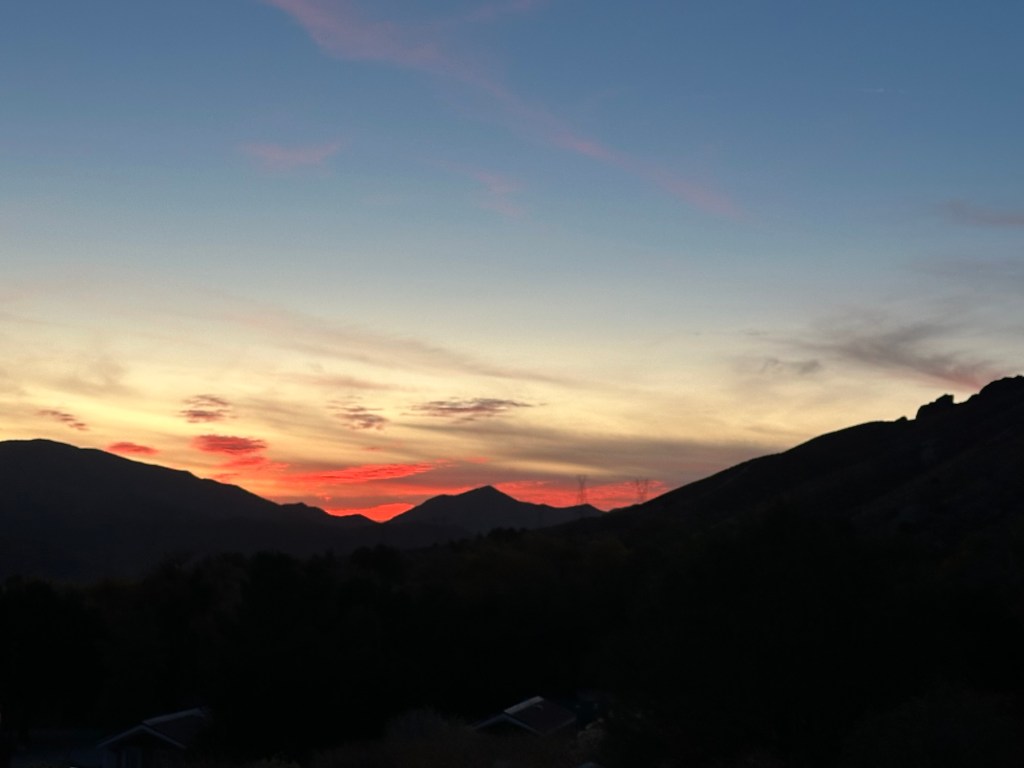 Sunset over Soledad Canyon in Acton, California. Picture by Happy Vegan Campers.