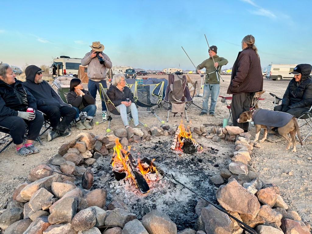 Potluck at Rolling Vegan Rendezvous in Quartzsite, Arizona. Picture by Happy Vegan Campers