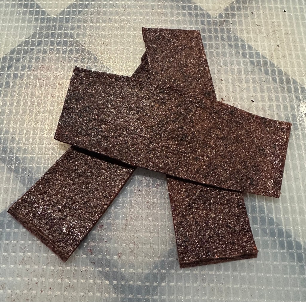 Strawberry-Blueberry fruit rolls (homemade). Picture by Happy Vegan Campers.