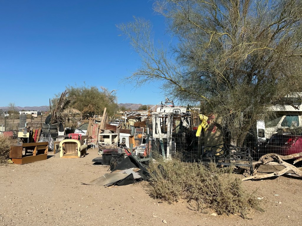 Residence area in Slab City, California. Picture by Happy Vegan Campers.