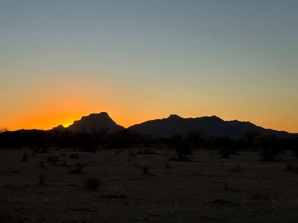 Sunset at Salt River area in Tonto National Forest. Picture by Happy Vegan Campers.