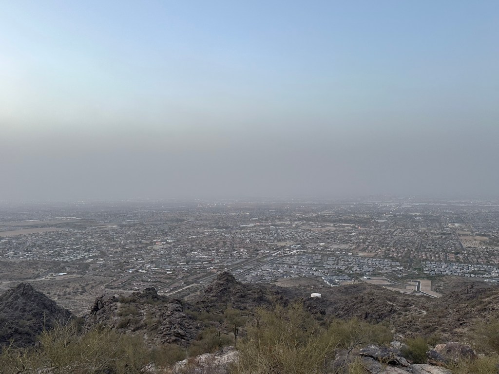 Dobbins Lookout in Phoenix, Arizona. Picture by Happy Vegan Campers.