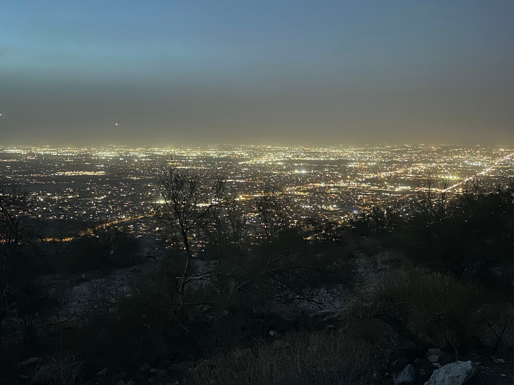 Dobbins Lookout in Phoenix, Arizona. Picture by Happy Vegan Campers.