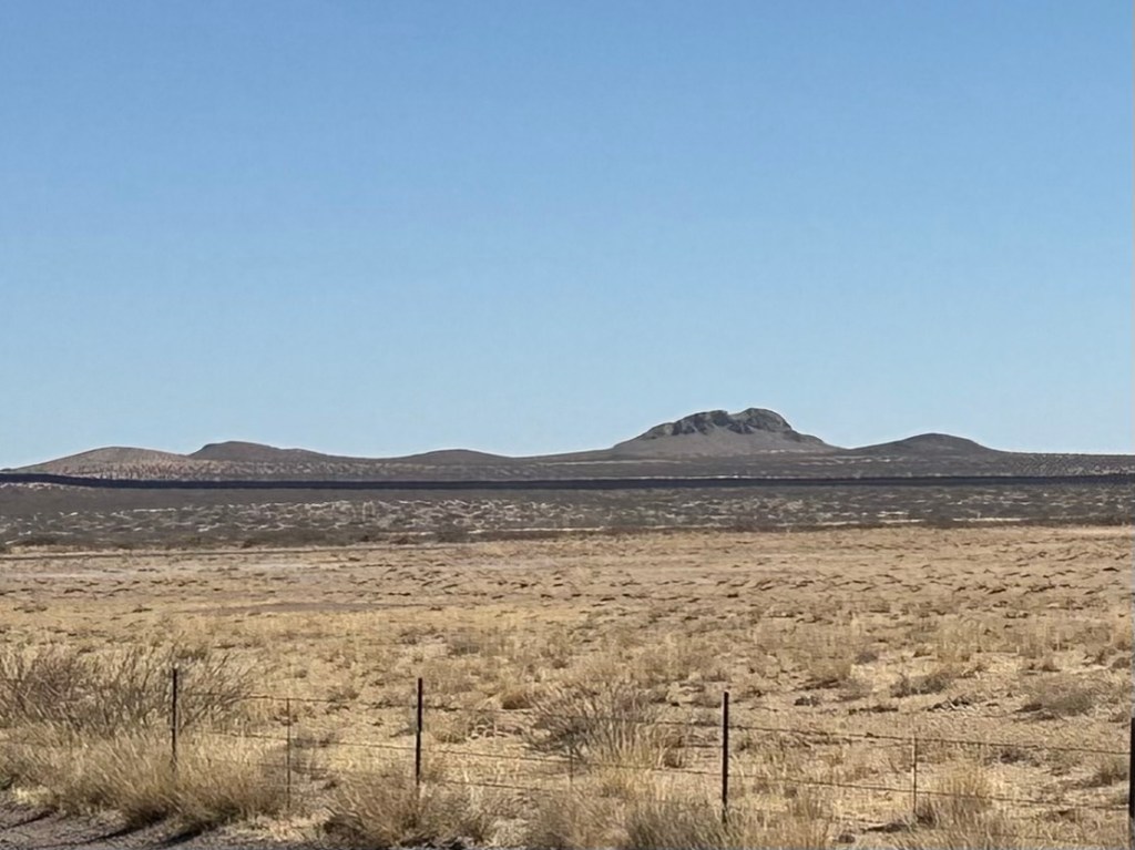 US-Mexico border wall in New Mexico. Picture by Happy Vegan Campers.
