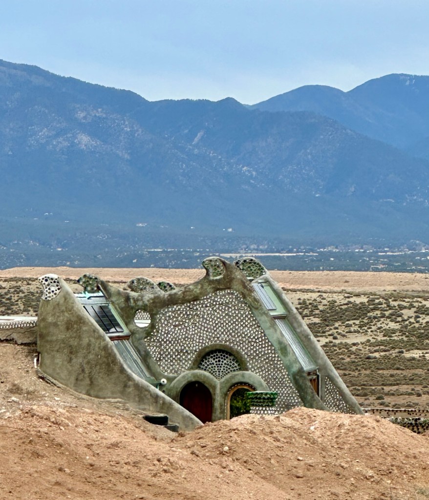 Earthship at the Great World Community in Taos, New Mexico. Picture by Happy Vegan Campers.