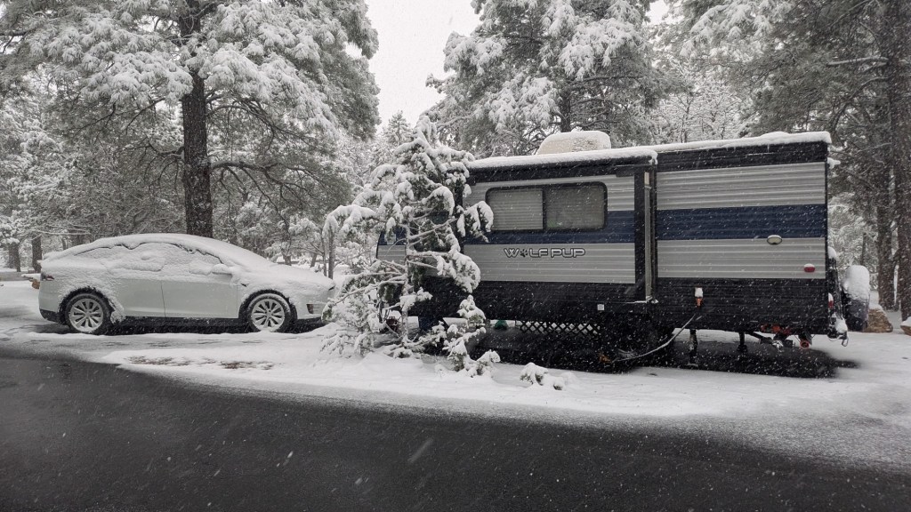 Snow on April 18, 2025 in Grand Canyon Village, Arizona. Picture by Happy Vegan Campers.
