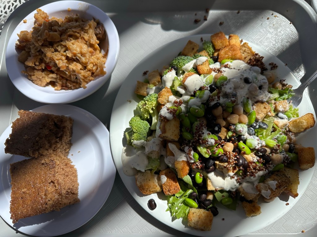 Lunch at Angel Village Cafe in Kanab, Utah. Picture by Happy Vegan Campers.
