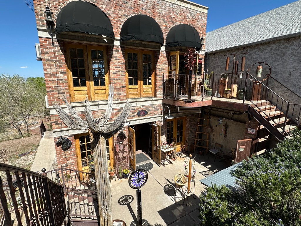 Downtown Jerome, Arizona. Picture by Happy Vegan Campers.