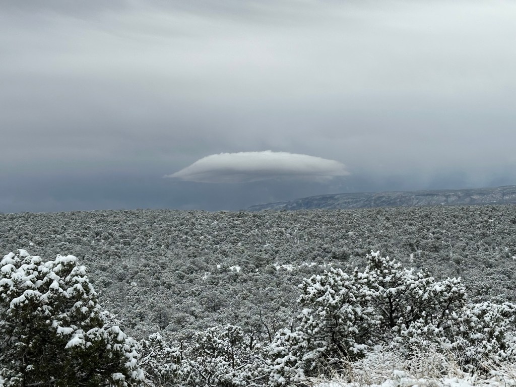 Weird cloud at Grand Canyon in Arizona. Picture by Happy Vegan Campers.