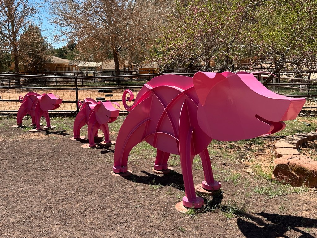 Pig statues at Best Friends Animal Sanctuary in Kanab, Utah. Picture by Happy Vegan Campers.