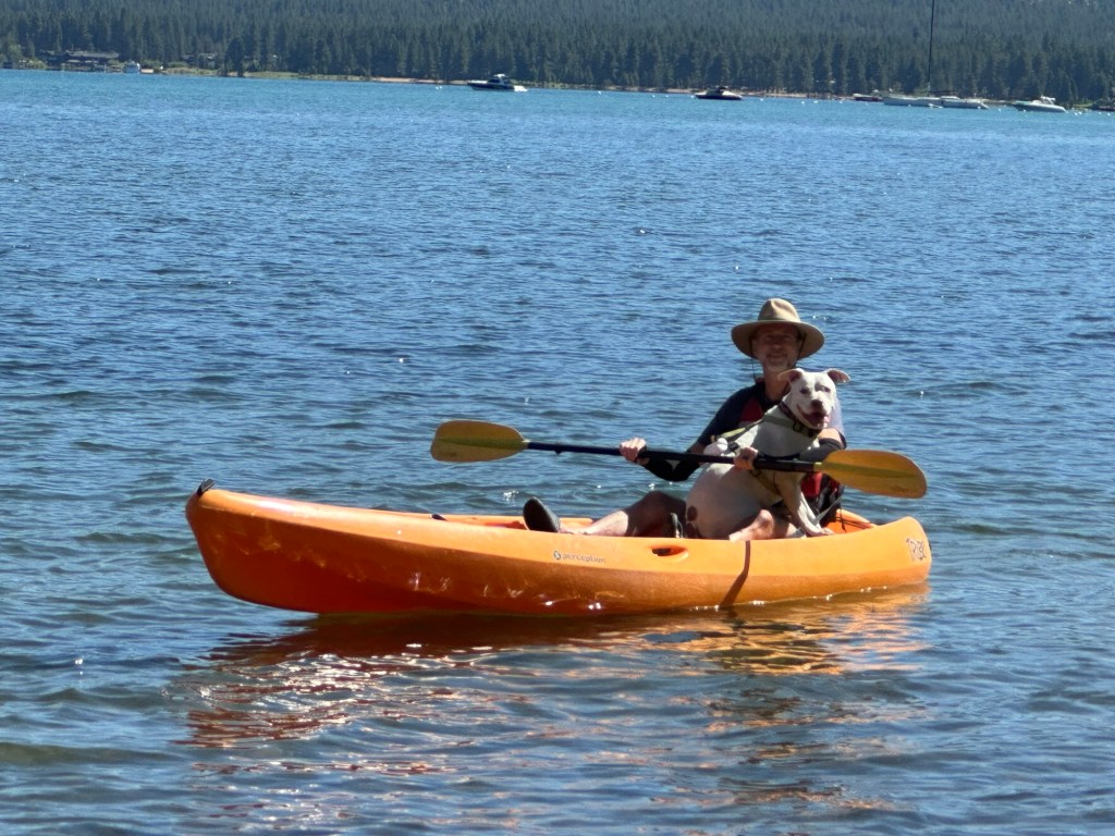 Daniel and Peter in a kayak in Lake Tahoe, California. Picture by Happy Vegan Campers.
