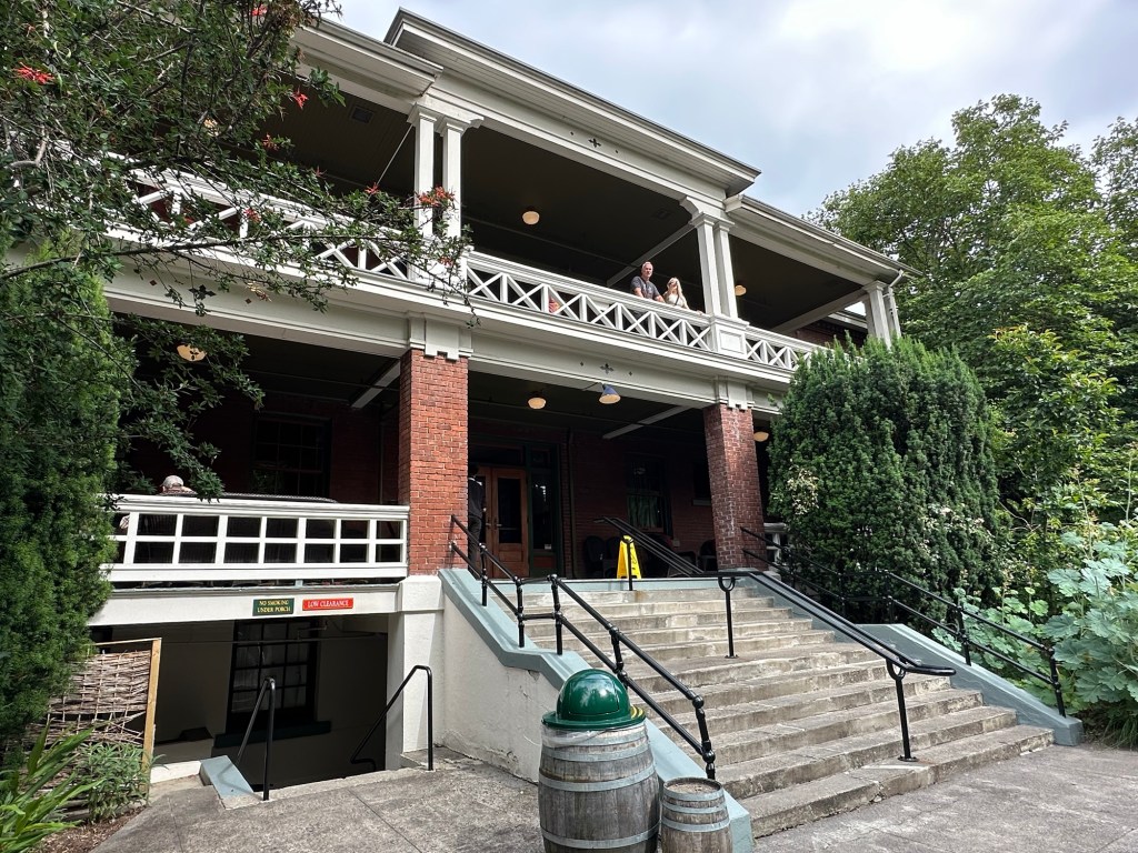 McMenamins Edgefield in Troutdale, Oregon. Picture by Happy Vegan Campers.