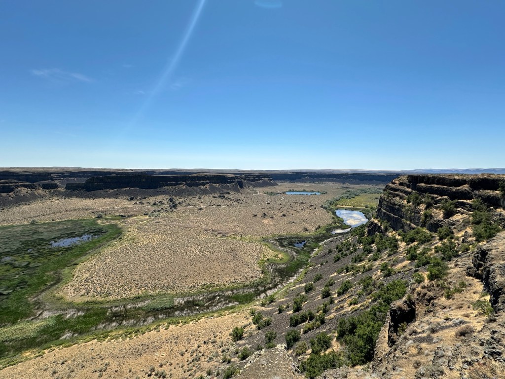 View from Dry Falls Vista House in Coulee City, Washington. Picture by Happy Vegan Campers.