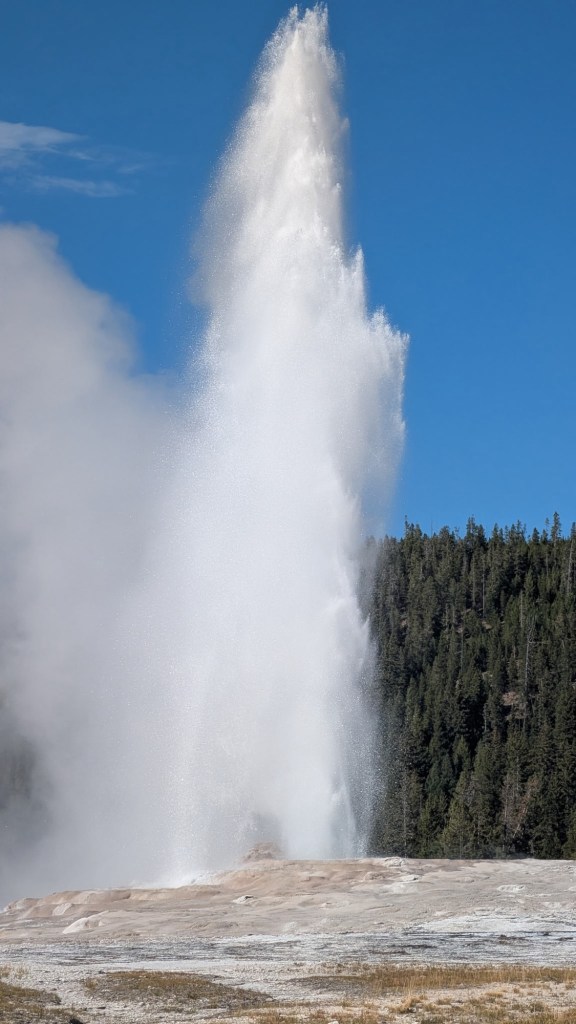Old Faithful Geyser in Yellowstone National Park in Wyoming, USA.
