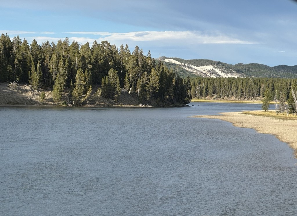 Yellowstone Lake in Yellowstone National Park in Wyoming, USA.