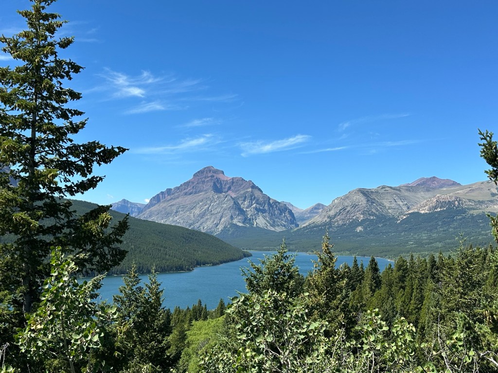 Lake seen from Going-To-The-Sun Road in Glacier National Park in Montana, USA. Picture by Happy Vegan Campers.