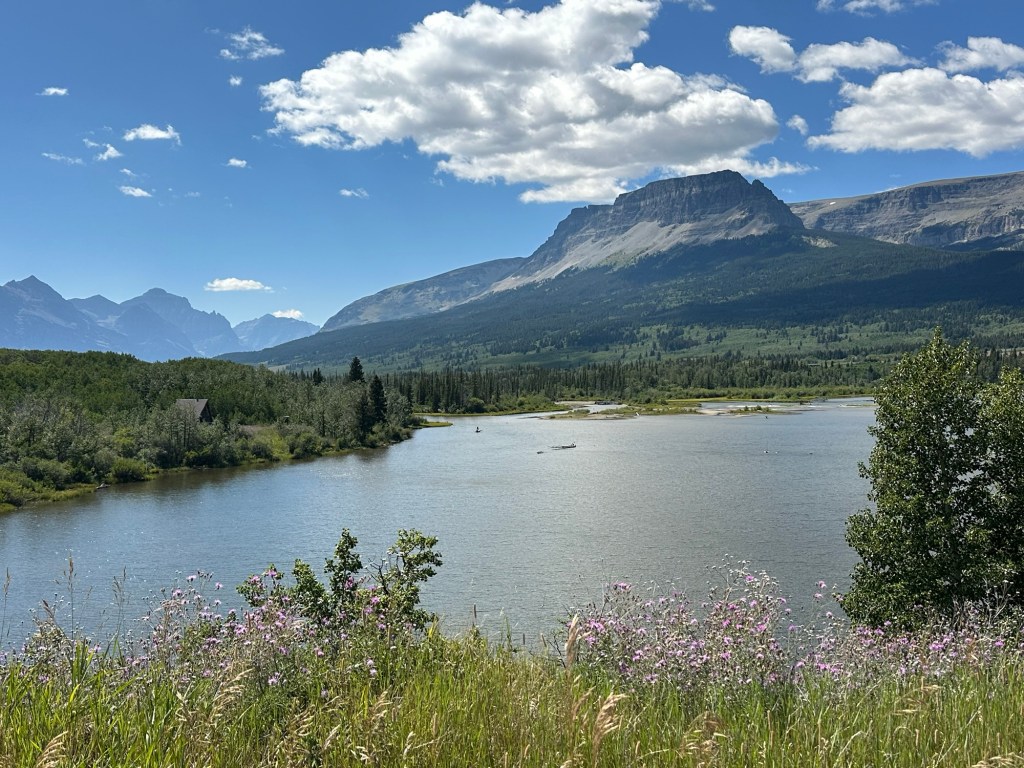 Lake seen from Going-To-The-Sun Road in Glacier National Park in Montana, USA. Picture by Happy Vegan Campers.