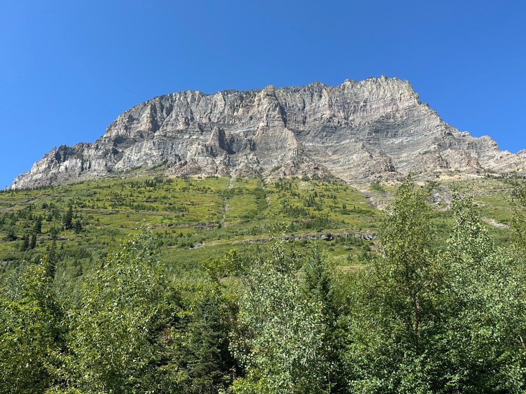 View from Going-To-The-Sun Road in Glacier National Park in Montana, USA. Picture by Happy Vegan Campers.