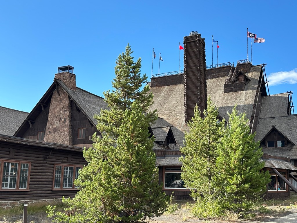 Old Faithful Geyser in Yellowstone National Park in Wyoming, USA.
