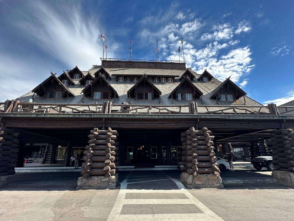Old Faithful Geyser in Yellowstone National Park in Wyoming, USA.