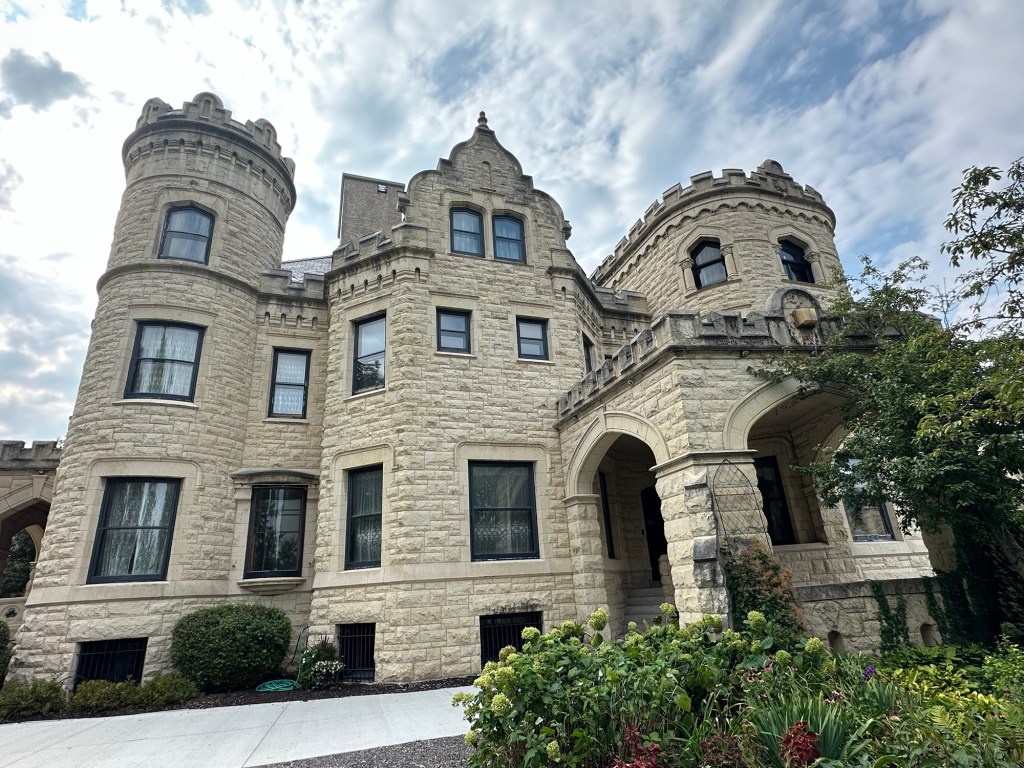 Exterior view of Joslyn Castle in Omaha, Nebraska, USA.
