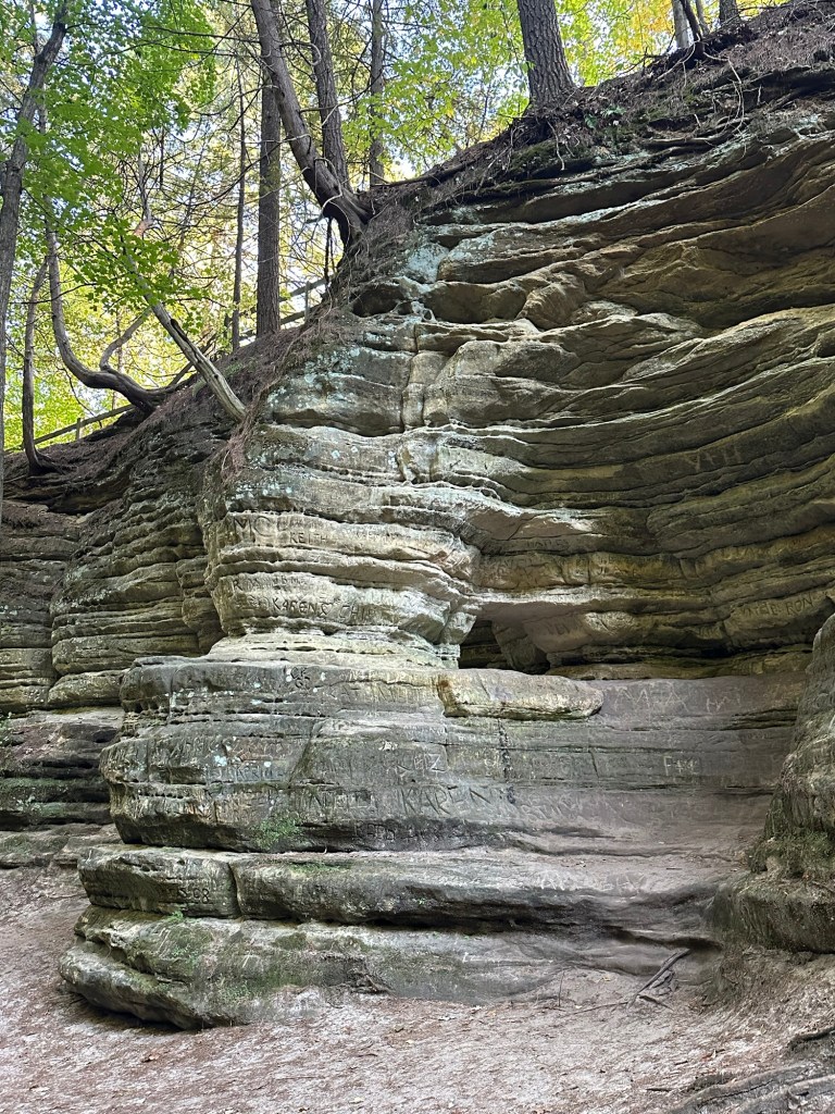 Rock formations in Dells Canyon in Matthiessen State Park in Oglesby, Illinois, USA.