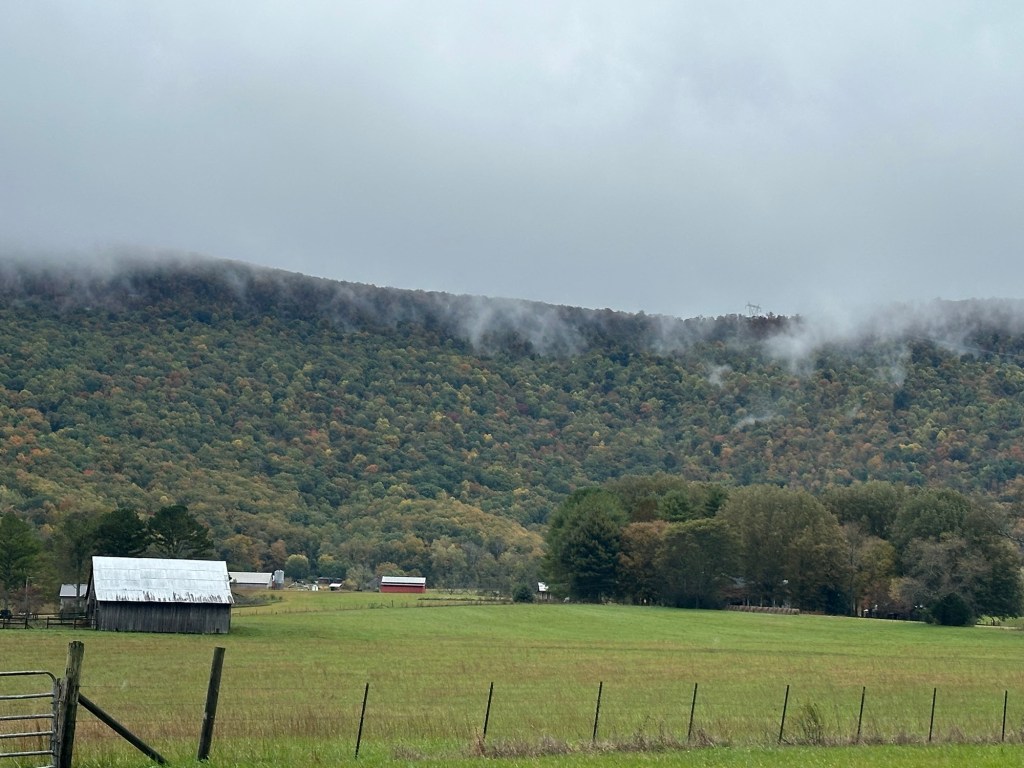 Fall colors and fields in Sequatchie Valley in Dunlap, Tennessee, USA.